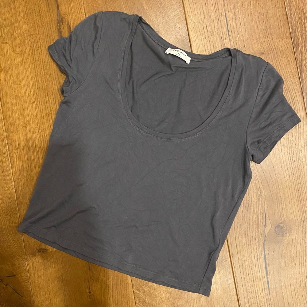 ❌❌SOLD❌❌ ARITZIA CROPPED SCOOP-NECK TEE